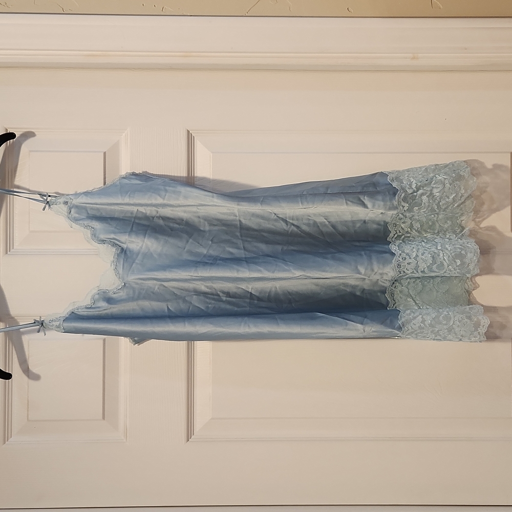 NWOT Victoria's Secret slip